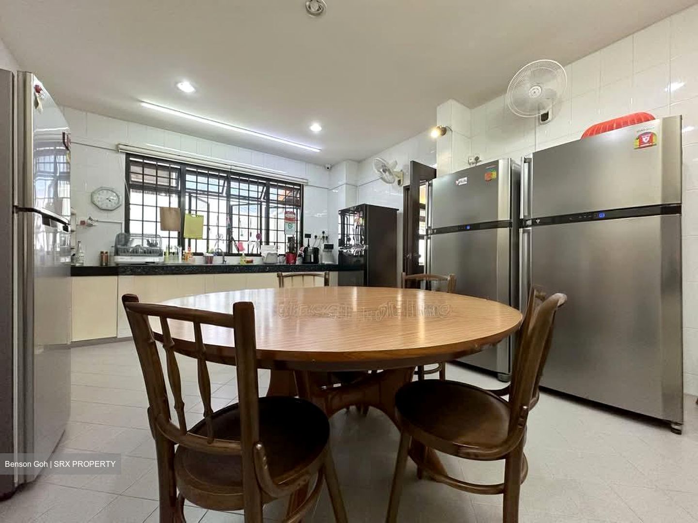 Phillips Avenue (D19), Terrace #572943511